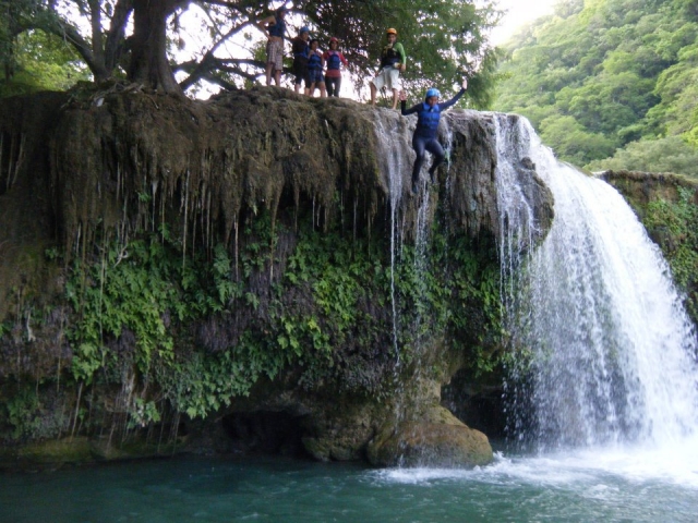 Adrenalina en las cascadas